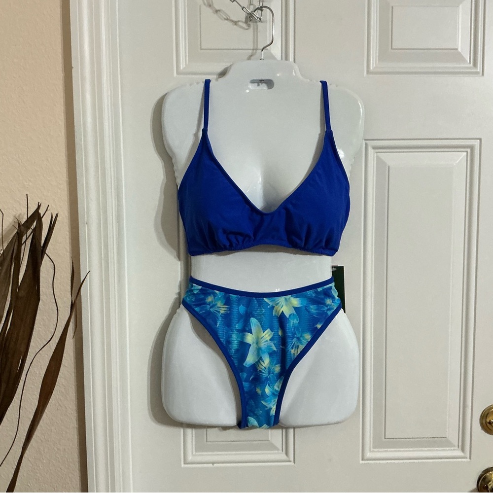 Wild Fable Vibrant Blue Floral Bikini Size XL